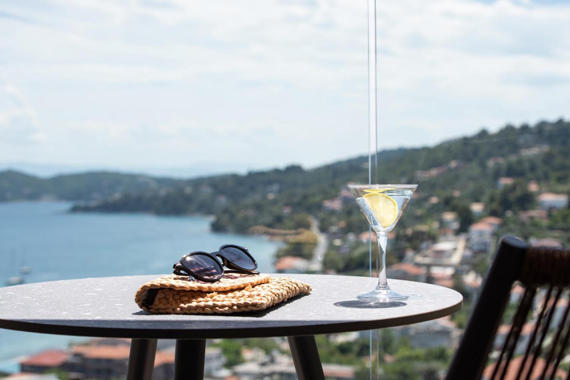 Poseidon Villas Skiathos Town Exterior photo
